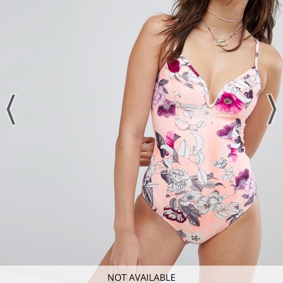 Brand new never worn seafolly bathing suit. - Picture 2 of 8